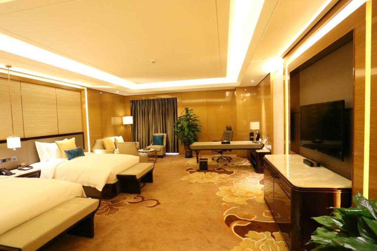 Jinjiang International Hotel אורומקי מראה חיצוני תמונה