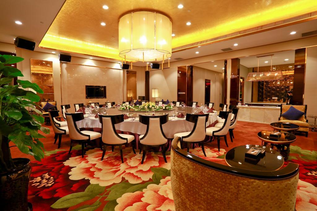 Jinjiang International Hotel אורומקי מראה חיצוני תמונה