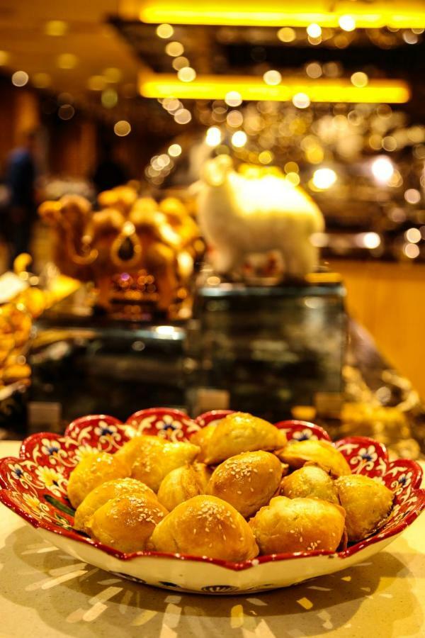Jinjiang International Hotel אורומקי מראה חיצוני תמונה