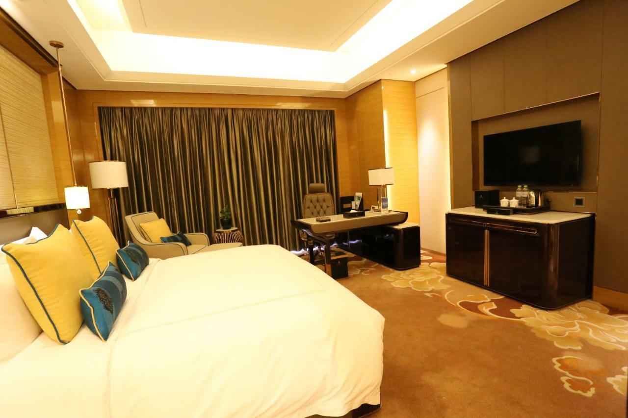 Jinjiang International Hotel אורומקי מראה חיצוני תמונה