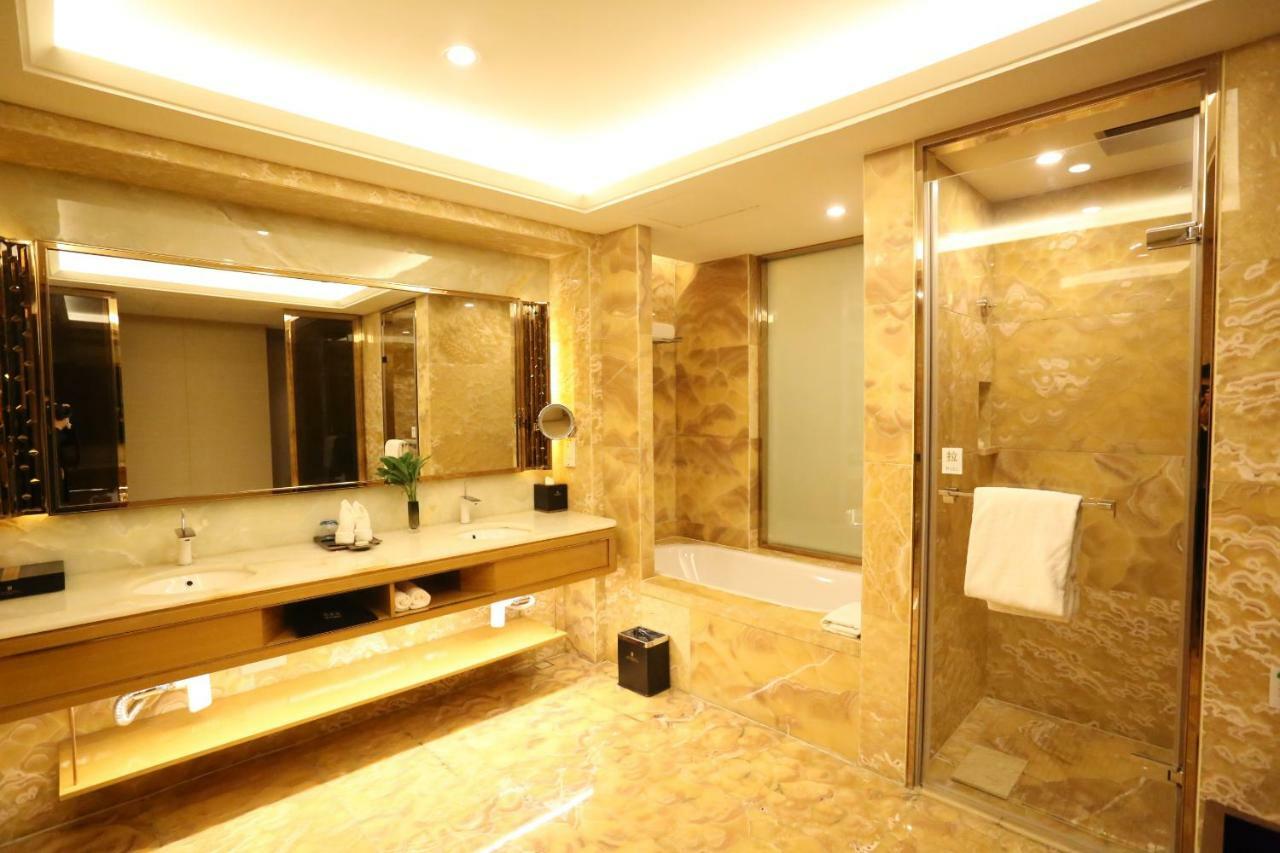 Jinjiang International Hotel אורומקי מראה חיצוני תמונה